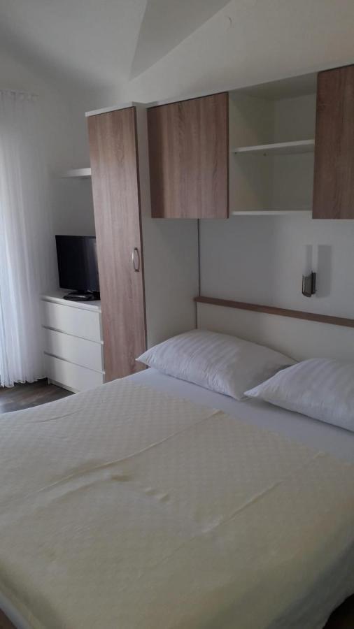 Haus Milana Appartement Nin Buitenkant foto