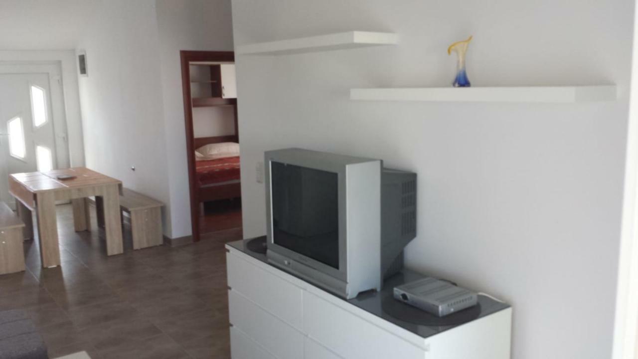 Haus Milana Appartement Nin Buitenkant foto