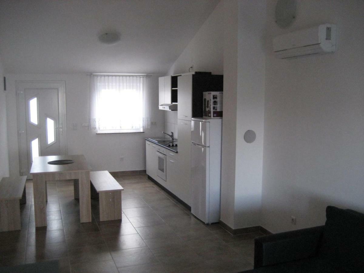 Haus Milana Appartement Nin Buitenkant foto